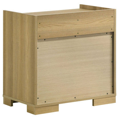 Hyland 4-piece Queen Bedroom Set Natural