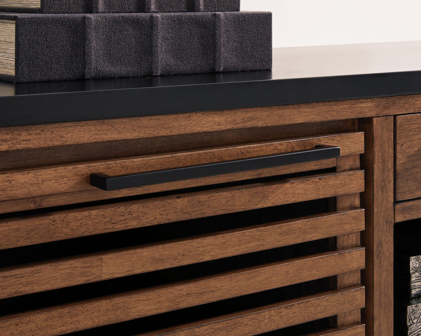 Kallari - Credenza