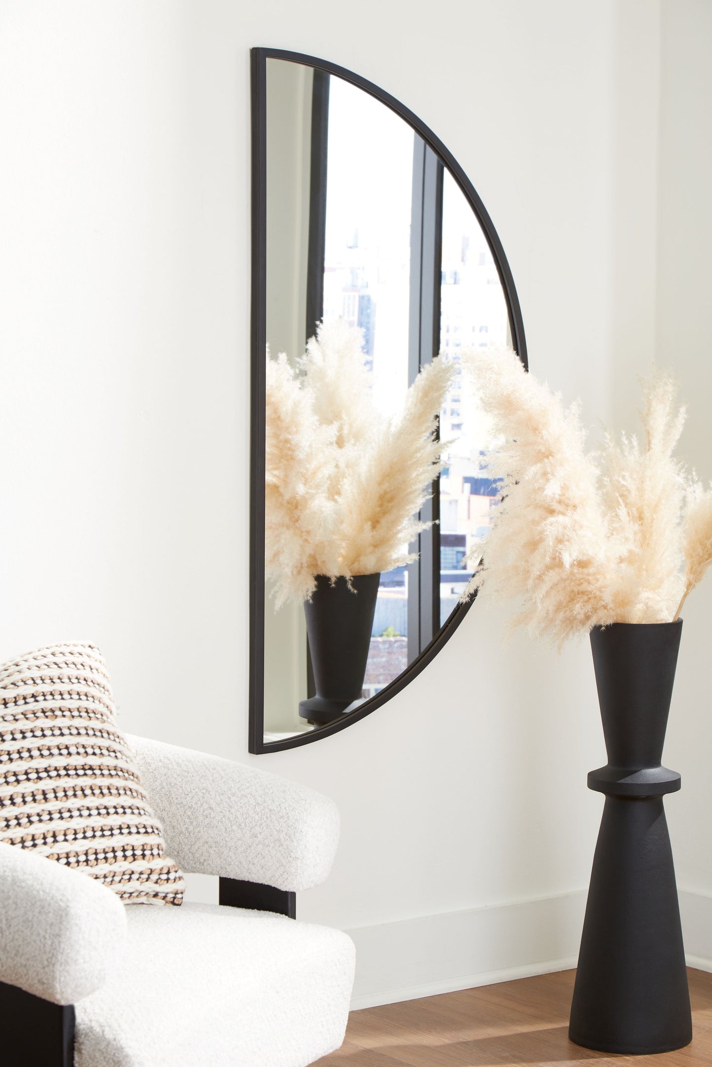 Denlow - Accent Mirror - Black