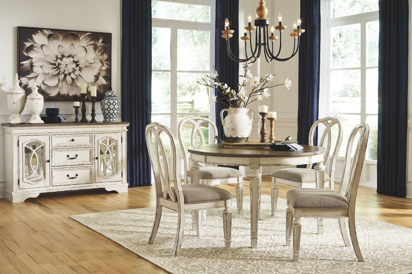 Realyn - Oval Dining Room Extension Table - Chipped White