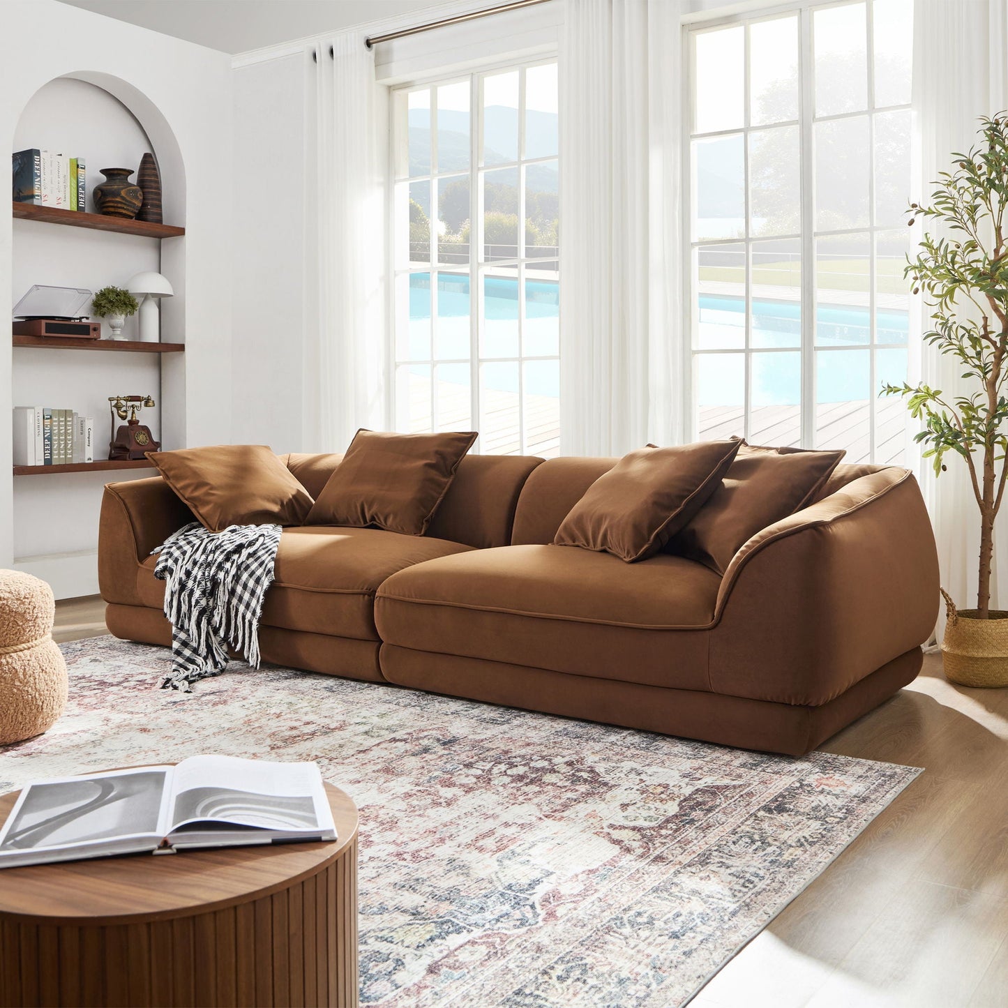 Nordic Modern Sofa With Removable Pillowcase, High Density Sponge Filling, 4 Throw Pillows