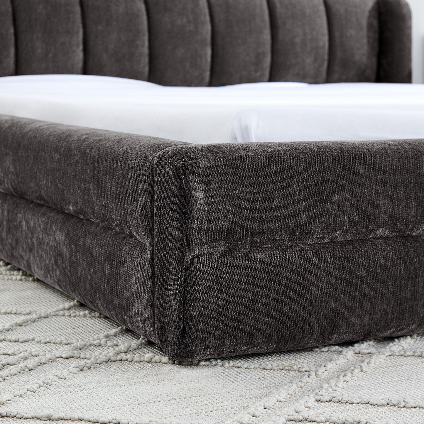 Modern Upholstered Bed Frame With Thick Fabric And Headboard