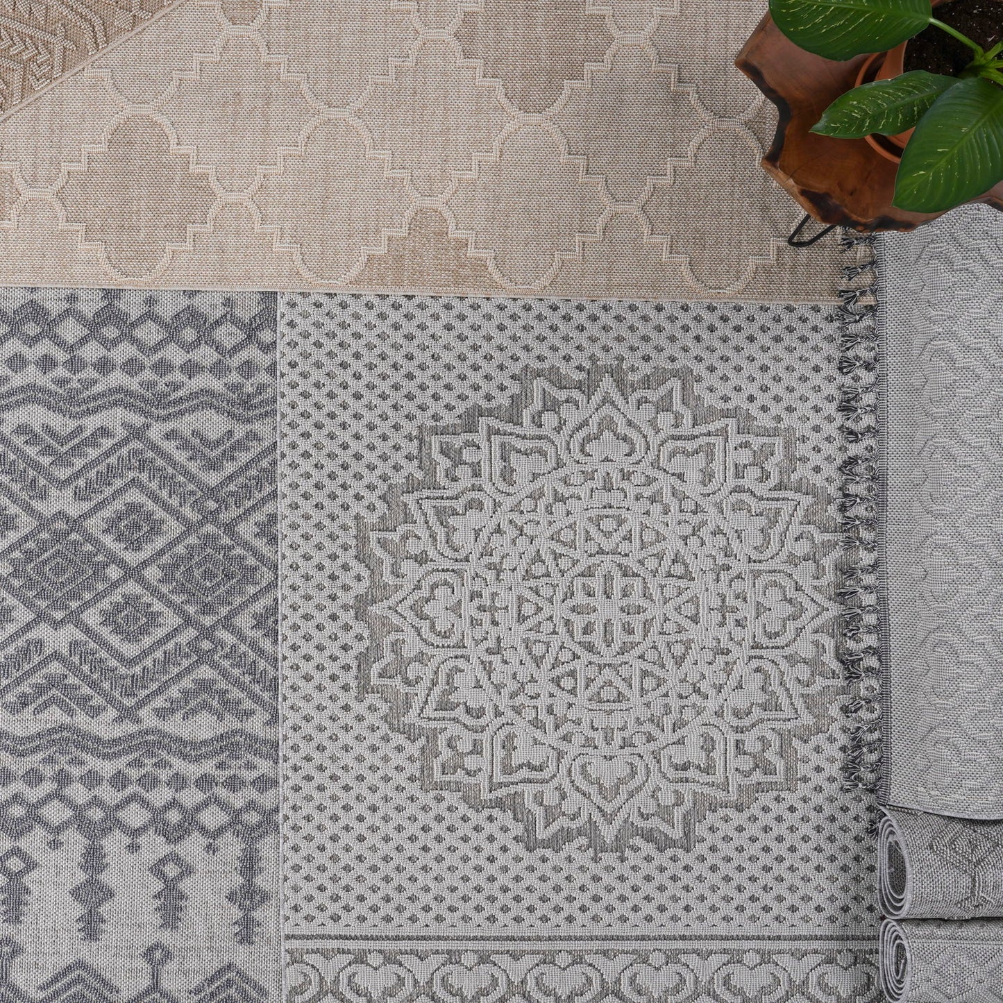 Guros - Geometric Indoor / Outdoor Rug
