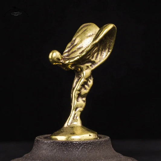 Handmade Copper Trophy Figurines Ornaments Vintage Bronze Little Golden Man Statue Office Computer Desktop Decoration Home Decor