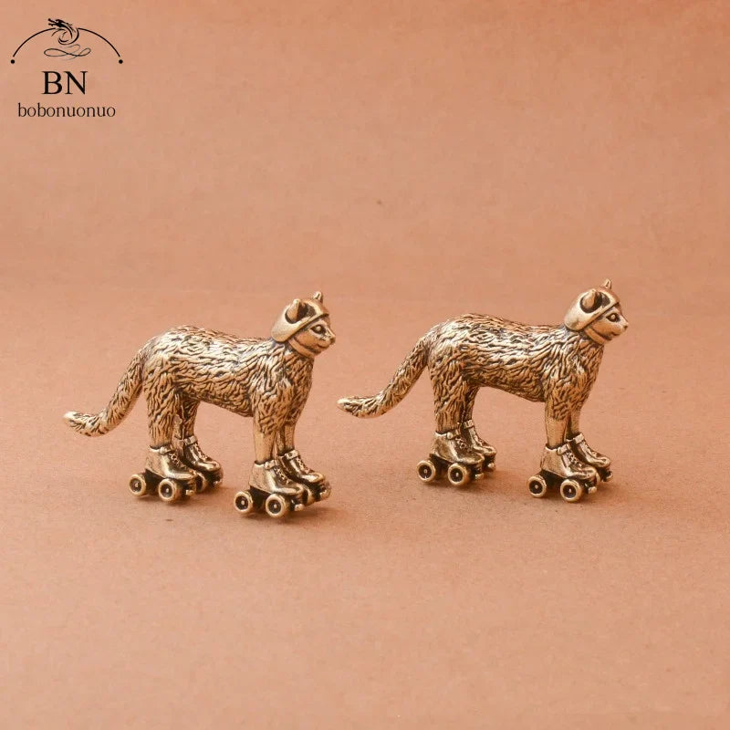 Copper Ski cat Small Ornaments Solid Brass Antique Animal Sculpture Crafts Desk Tea Table Decoration Home Decor for Living Room