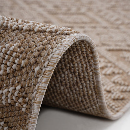 Guros - Trendy Traditional Indoor / Outdoor Rug