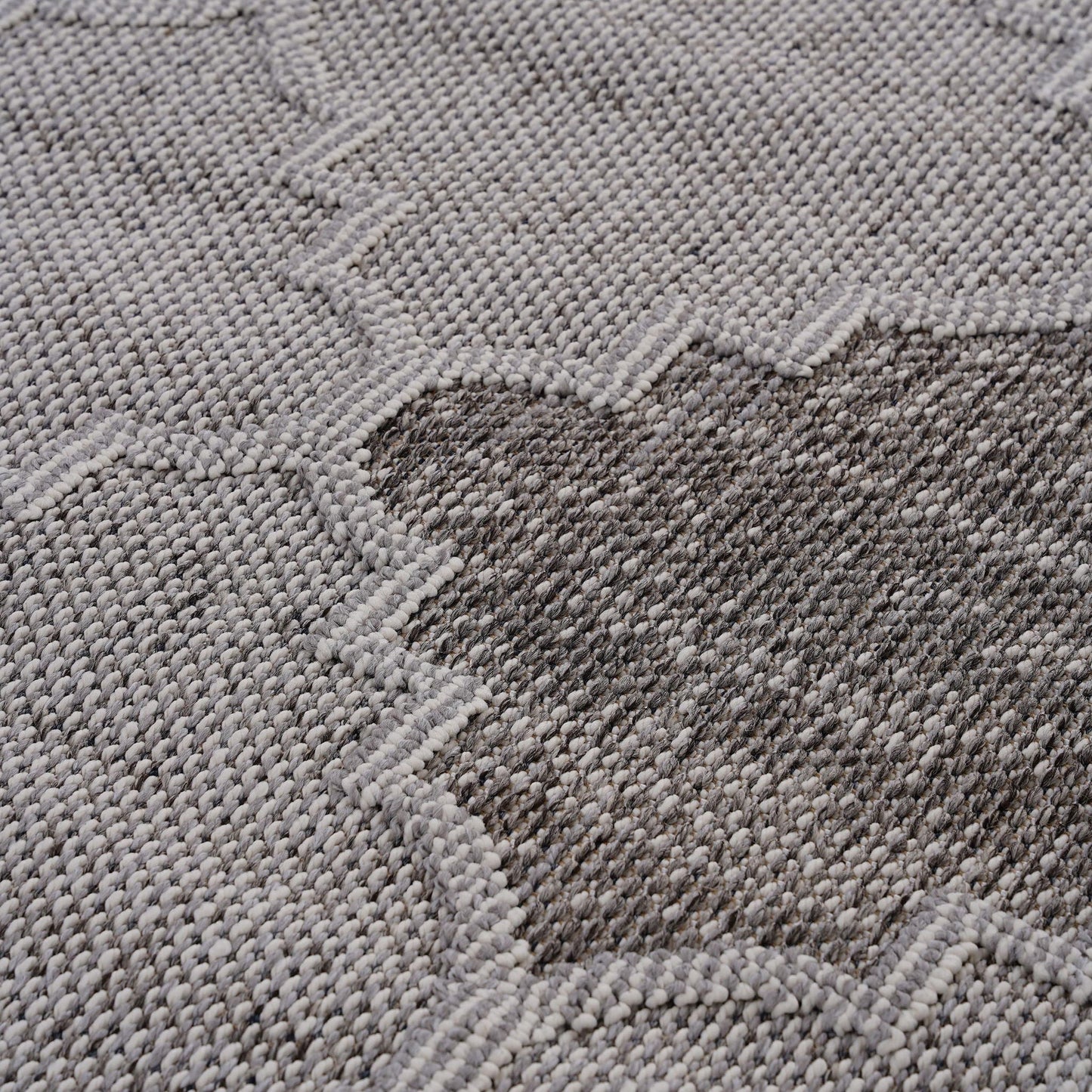 Guros - Indoor / Outdoor Trellis Area Rug