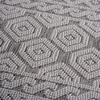 Guros - 8' X 10' Geometric Indoor / Outdoor Area Rug - Gray / White