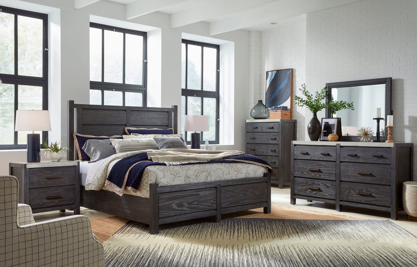 Plum Creek - Drawer Chest