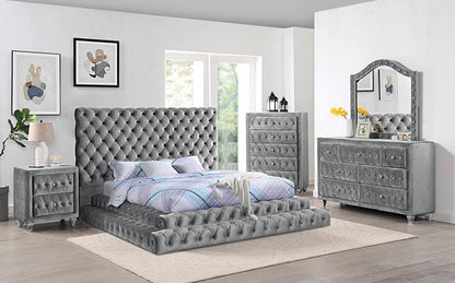 Stefania - Queen Bed