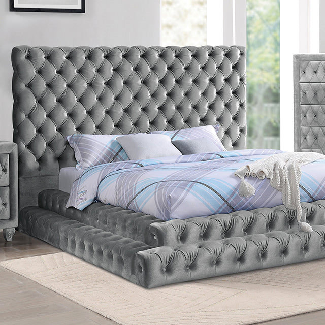 Stefania - Queen Bed