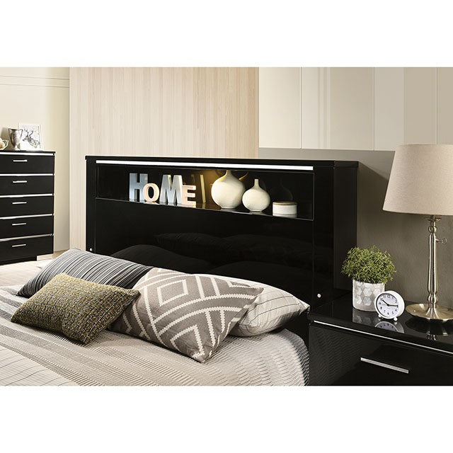 Carlie - 4 Pc Queen Bedroom Set